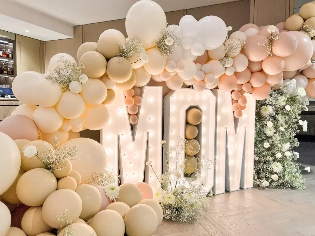 Balloon decorations for Mother’s Day