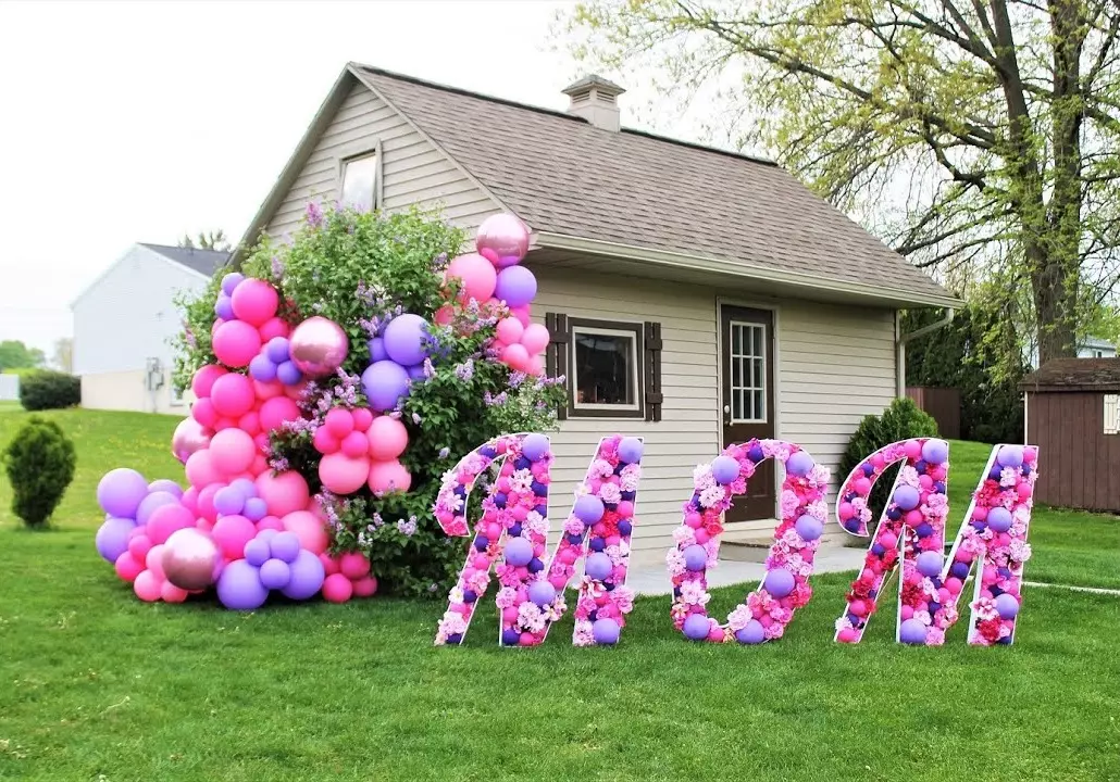 Balloon decor for Mother’s Day