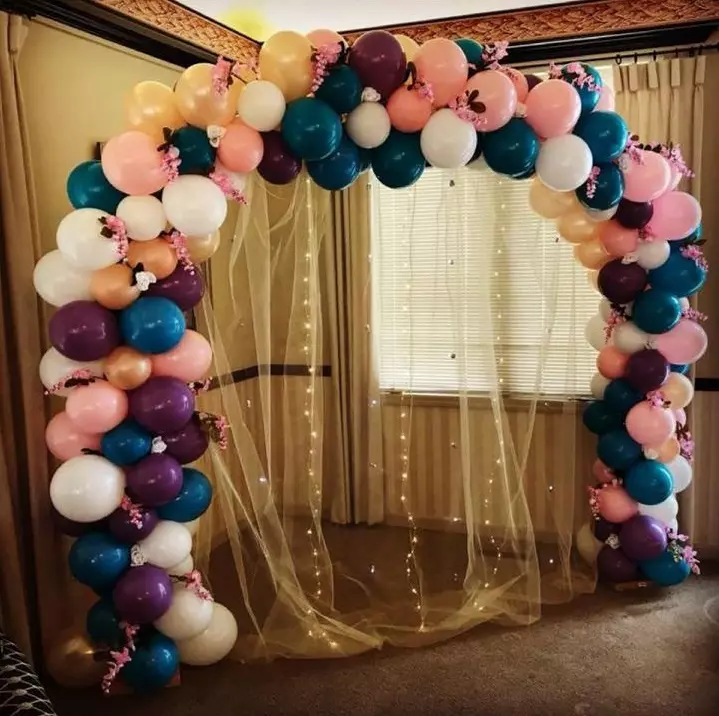 balloon wedding arch in Vernon Hills