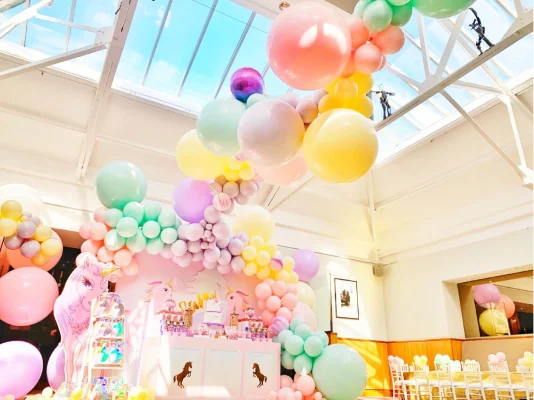 Balloons decor service in Barrington