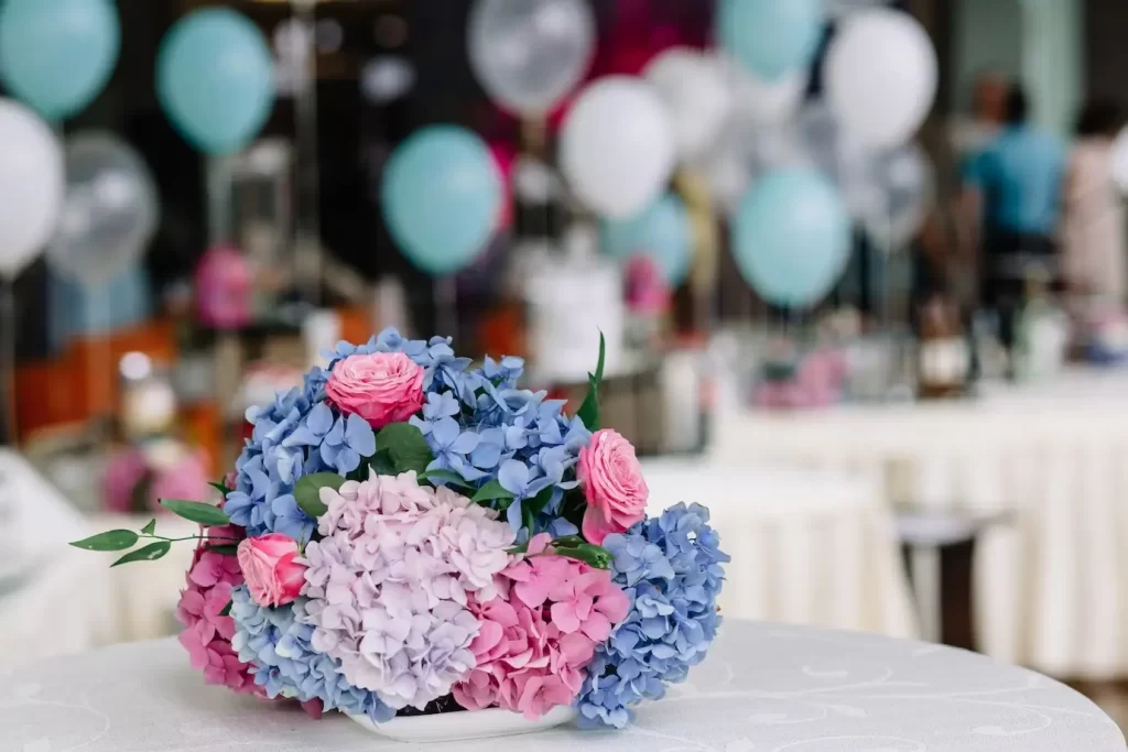 How to use balloons for wedding without helium
