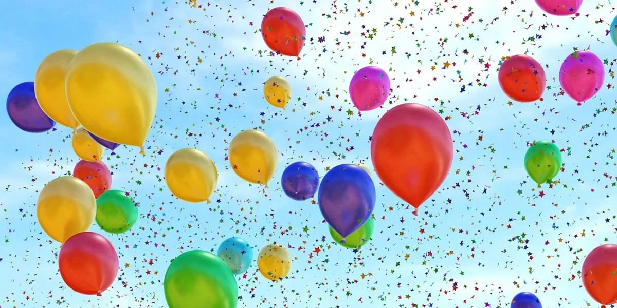 Balloon Releases vs. Balloon Drops: Which is Right for Your Event?