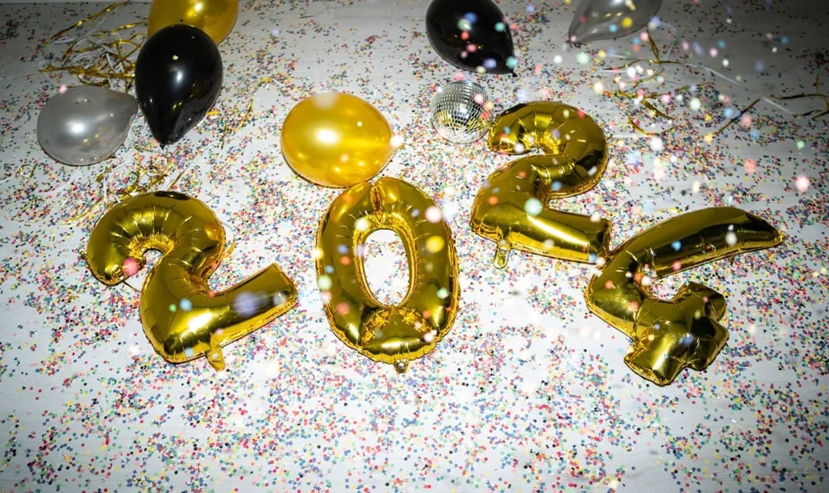 Add a Pop of Fun with New Year’s Eve Balloons