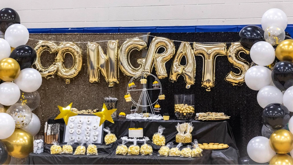 graduation balloons decorations