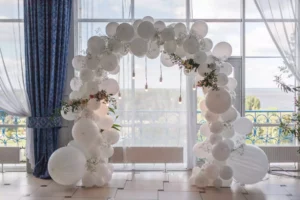 engagement arch with balloons