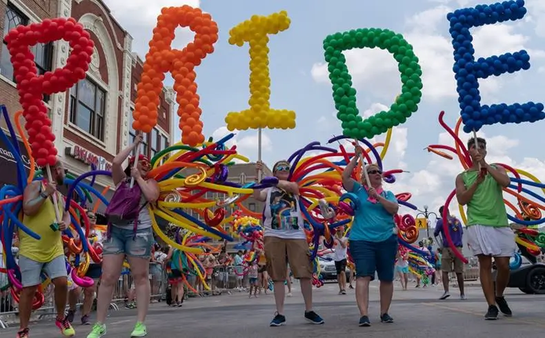 helium parade balloons